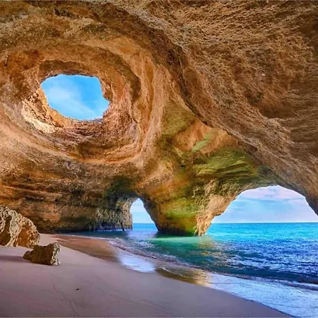 Small Historic Townhouse By Promenade Near Beaches Portimão