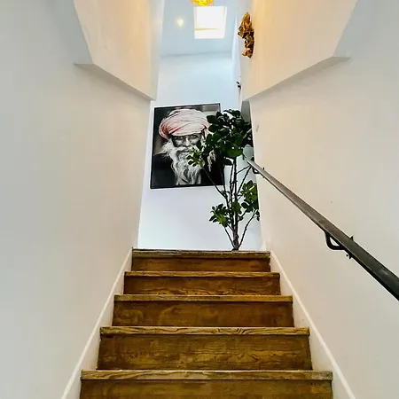 Prázdninový dům Small Historic Townhouse By Promenade Near Beaches